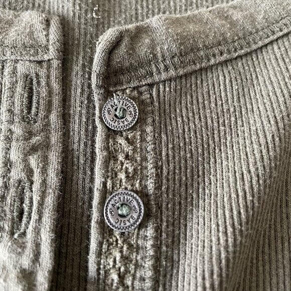 Vintage Y2K Womens Large Fitted Button Henley Baby Tee Olive Green Bella Swan - Picture 7 of 8